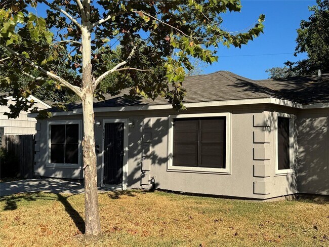 Foto del edificio - 903 Roper St