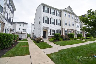 Building Photo - 32 Jessop Ln