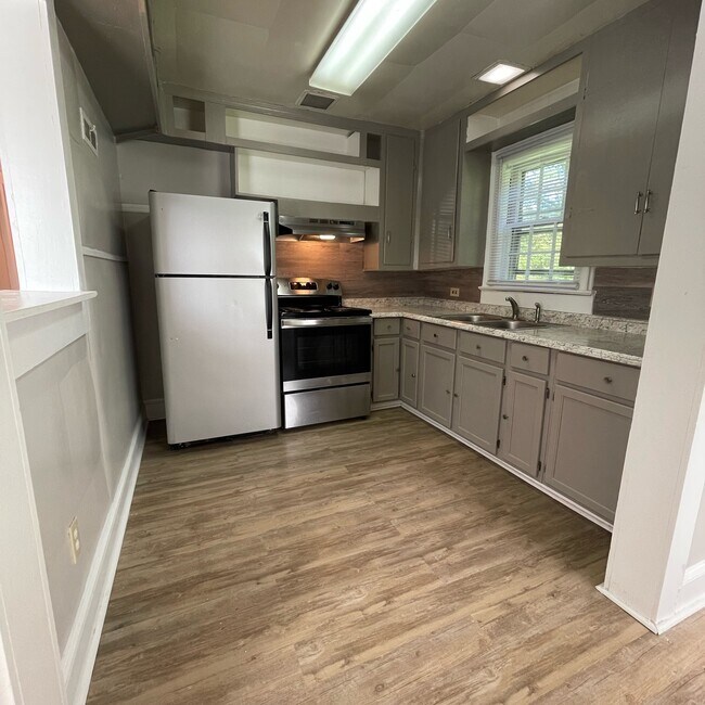 Foto del edificio - 109 Brookside Ln