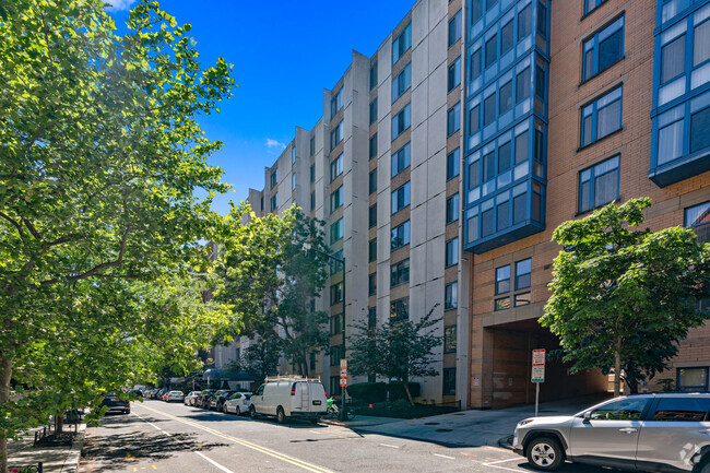 1440 N St NW - Town Terrace West