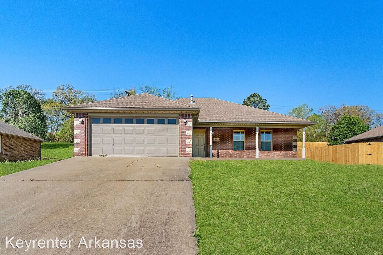 Primary Photo - 3 br, 2 bath House - 1041 Sara Beth