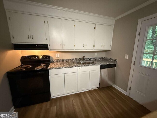 Building Photo - 3945 Fraser Cir