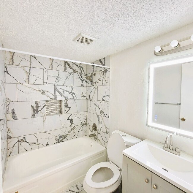 Foto del edificio - 1901 N 10th St