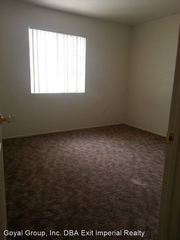 638 N 3rd St, Brawley, CA 92227 Room for Rent in Brawley, CA