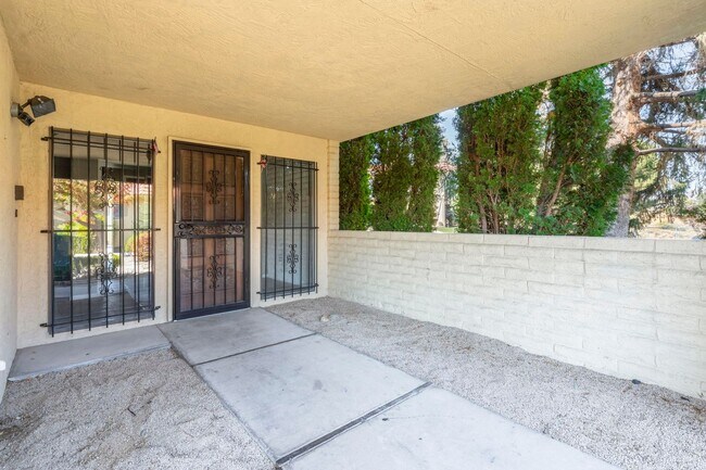 Foto del edificio - 3447 Skyline Blvd