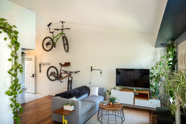 Foto del edificio - 2915 S Woodley St