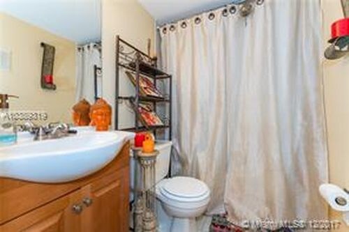 Building Photo - 8860 SW 130th Pl