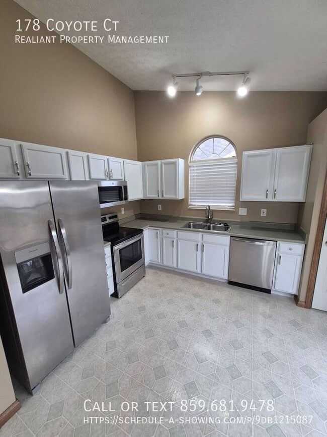 Building Photo - 178 Coyote Ct