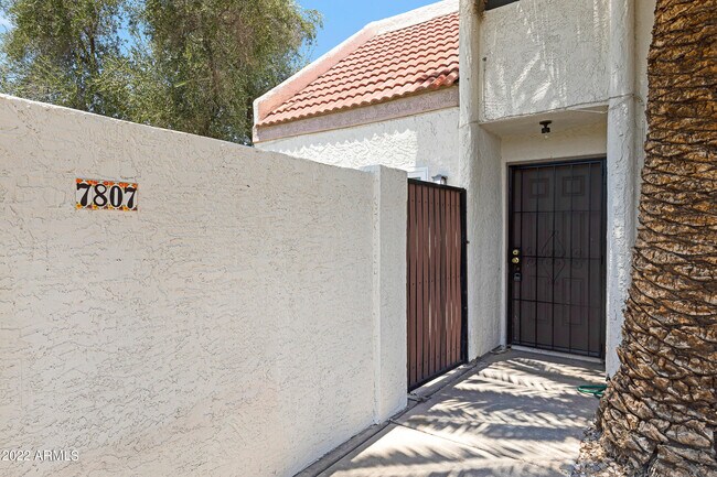 Building Photo - 7807 E Rovey Ave