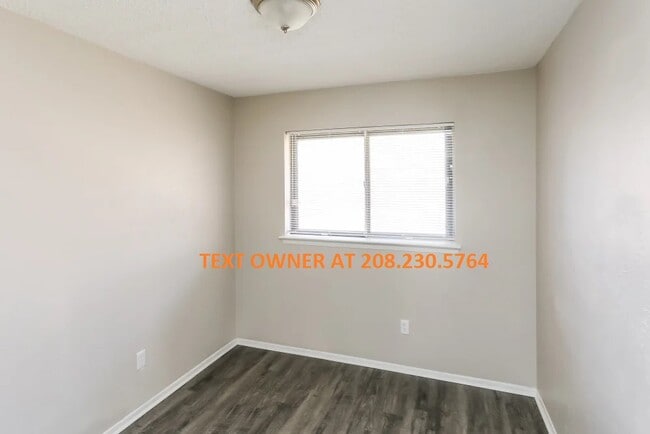 Building Photo - 2620 Princeton Dr