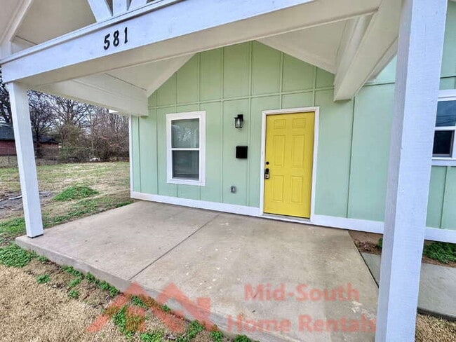 Building Photo - 581 Gilleas Rd