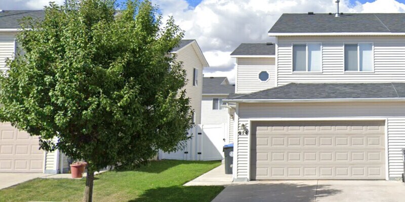 Primary Photo - South Park Estates Townhouse