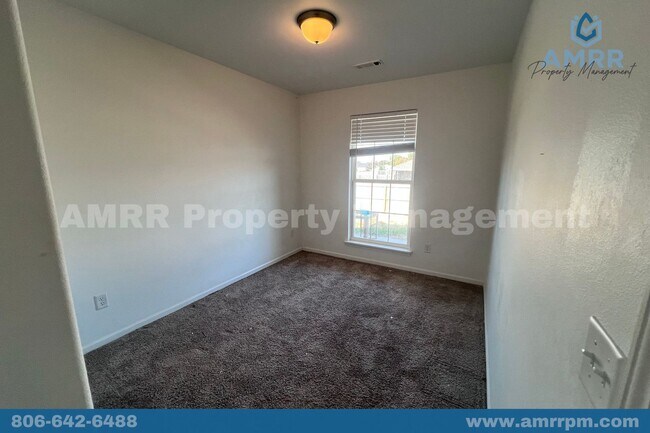Building Photo - 110 Anita Plaza