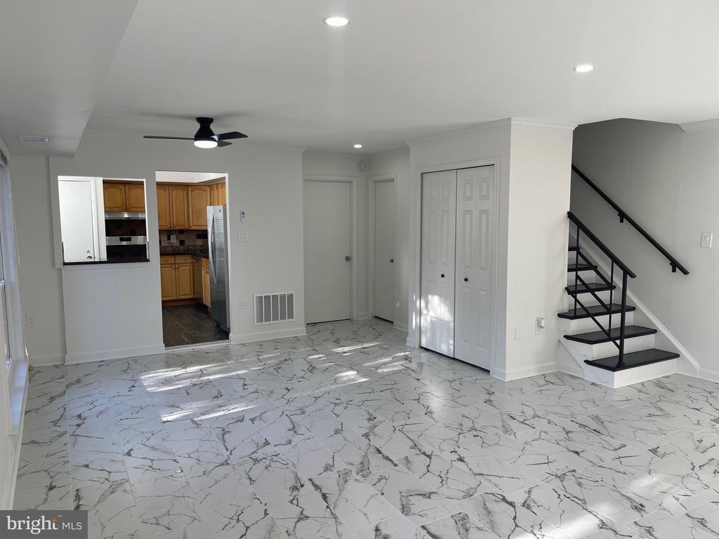 Foto principal - 1949 Kennedy Dr