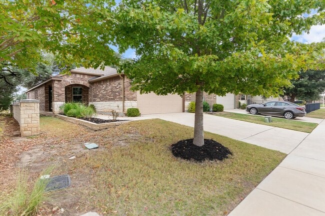 Foto del edificio - 510 Holiday Creek Ln