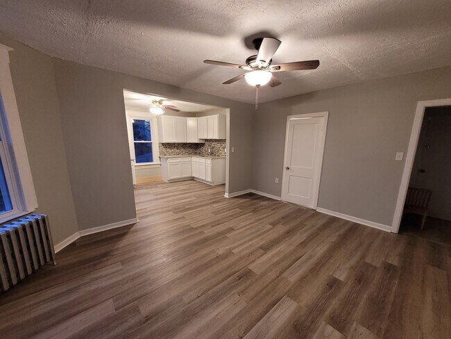 Foto del edificio - 11 Willow Ave