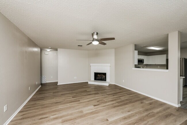 Foto del edificio - 3054 Limestone Hill Ln