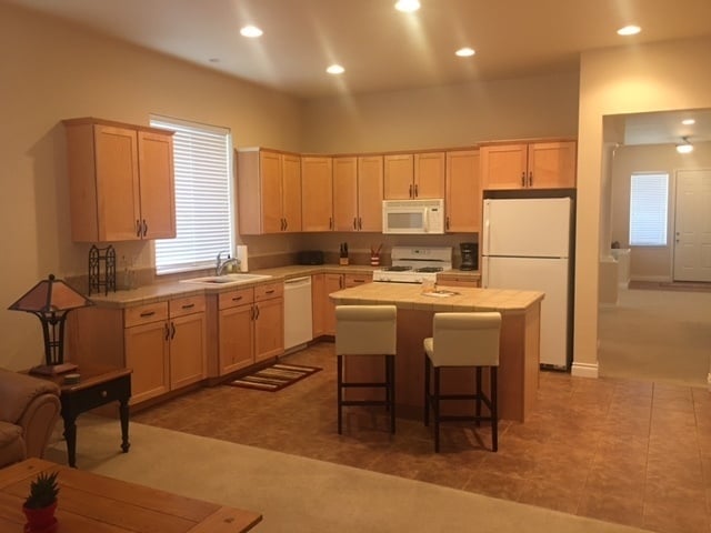 Foto del edificio - Fully Furnished Home