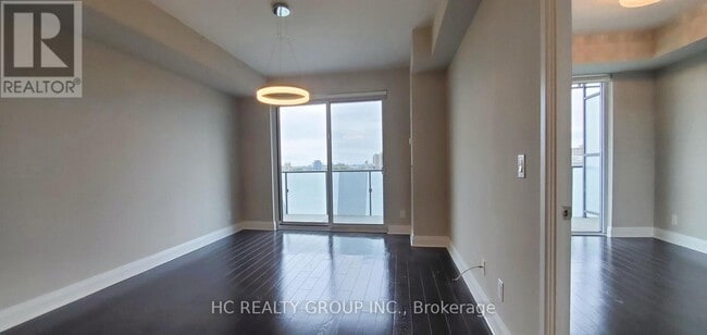 Building Photo - 65 St Mary St