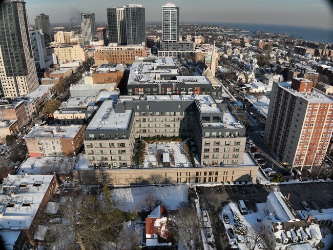 Exterior 3D - 25 Maple