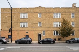 Building Photo - 3752 W Division St