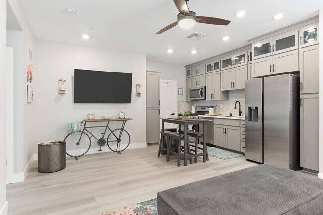 Building Photo - 2276 Ranch View Dr