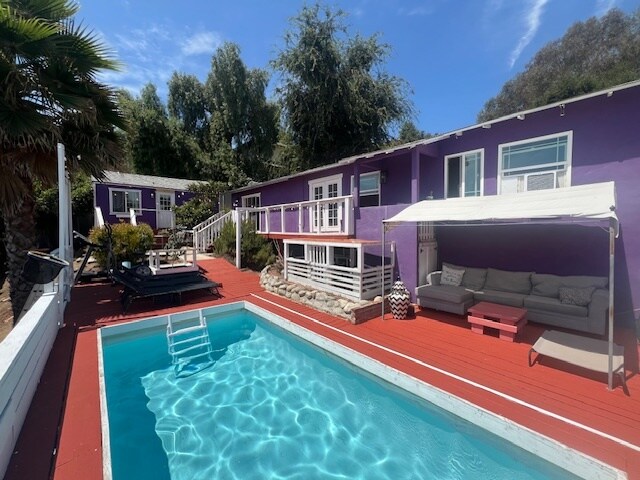 Foto principal - 2252 Branden St