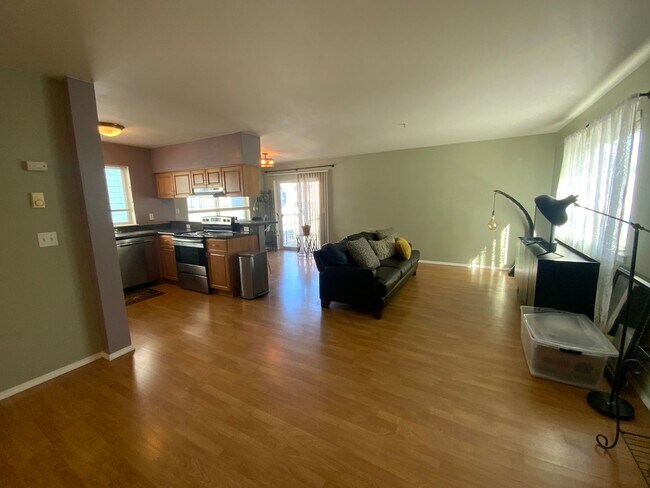 Foto del edificio - Beautiful 2 bedroom in Tacoma WA - Apply T...