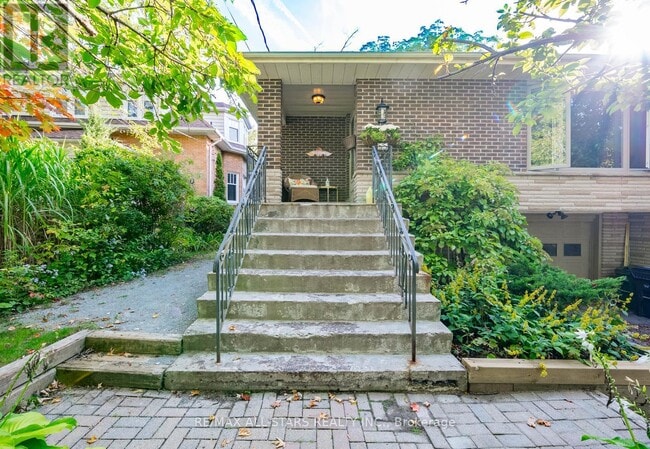 Photo du bâtiment - 55 Larwood Blvd