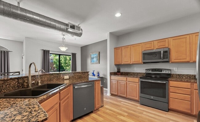 Building Photo - 4525 N 22nd St