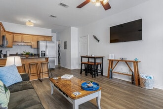 Building Photo - 241 Cowan Rd