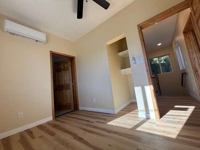 Foto del edificio - 1628 W 24th St