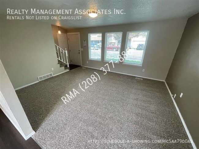 Building Photo - 1339 W Sandalwood Dr