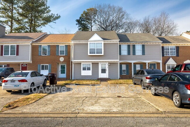 Foto del edificio - 815 Montrose Ct