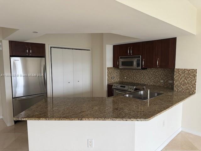 Foto del edificio - 20000 E Country Club Dr