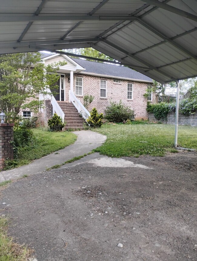 Foto del edificio - 8119 Kerrybrook Cir