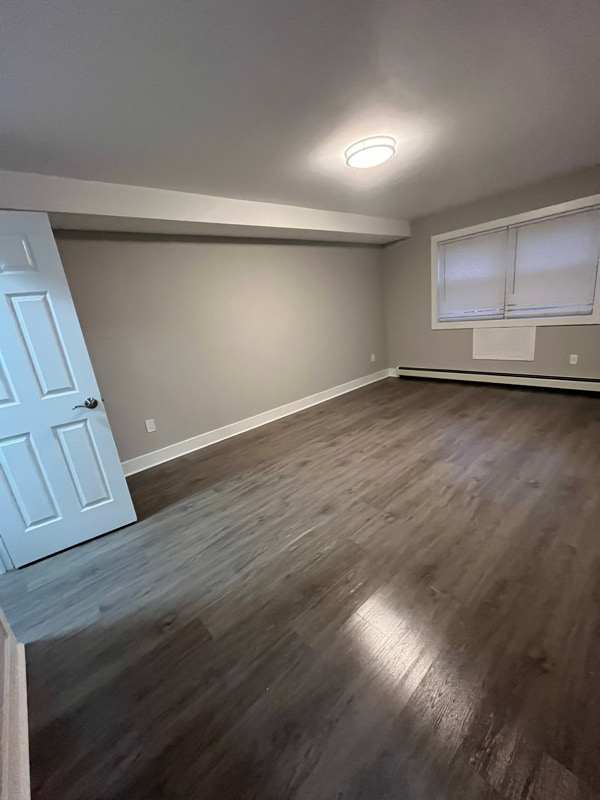 Building Photo - 431 Park Ave