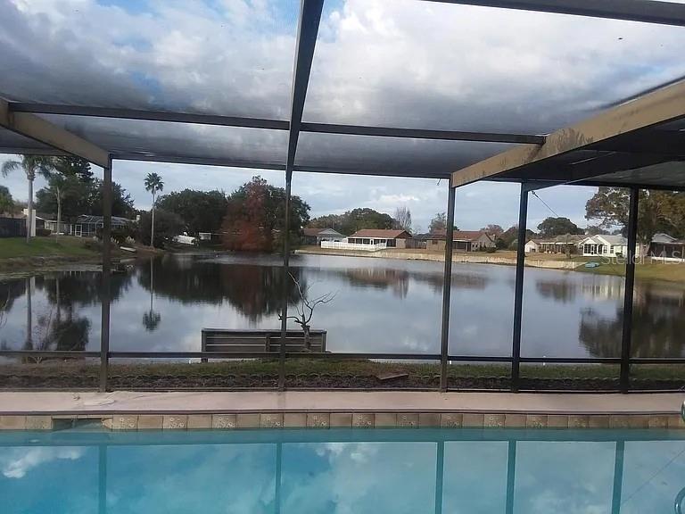 Foto del edificio - 4439 Summerlake Dr