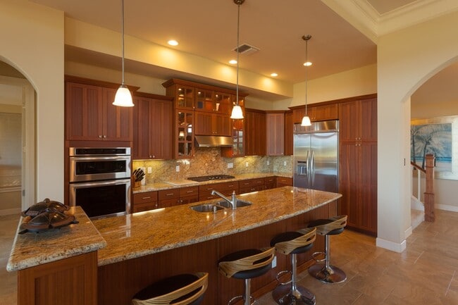 Building Photo - Gorgeous free standing luxury Hokulani Golf Villa fully furnished 3/2.5 for rent