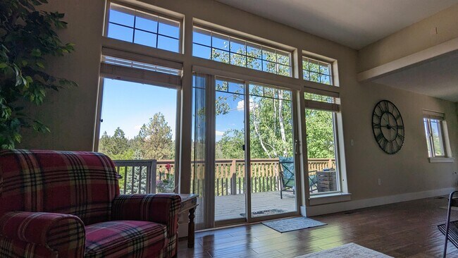 Foto del edificio - 706 W Bolan Ave