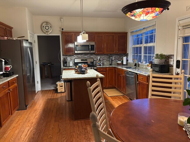 Foto del edificio - 8330 Shakerag Trace