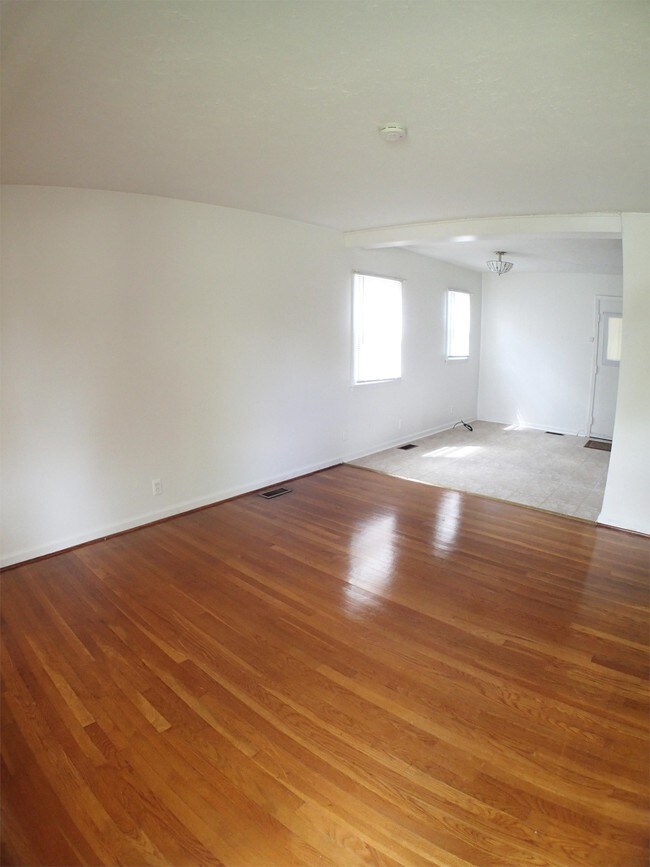 Foto del edificio - 4104 St Francis Ln