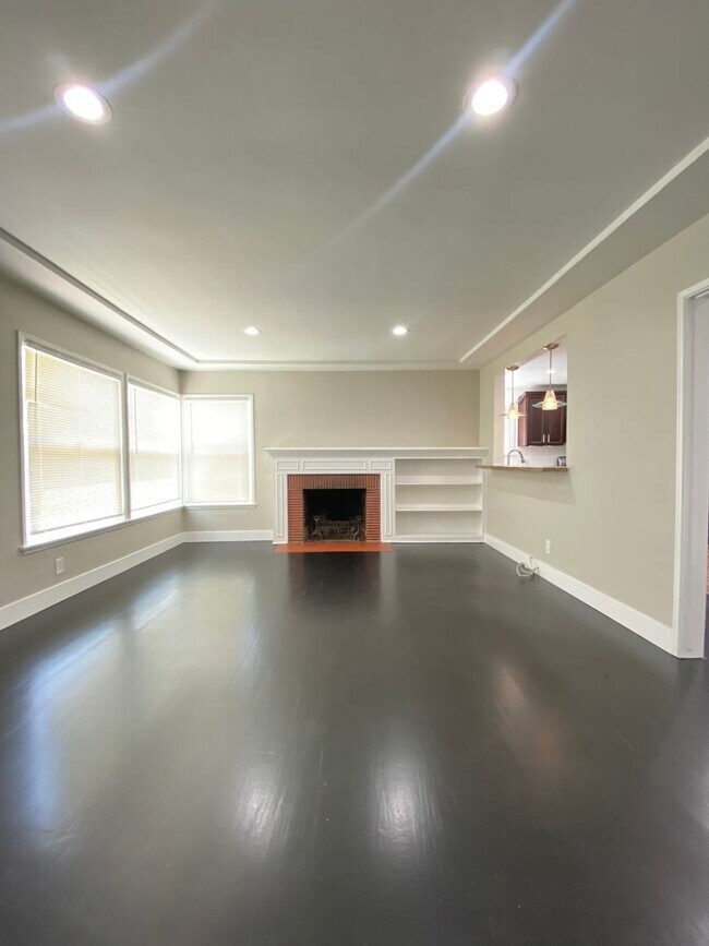 Foto del edificio - 2335 S Garth Ave