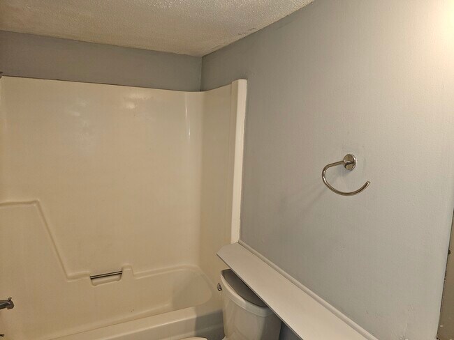 Building Photo - 6640 Willow Pointe NW