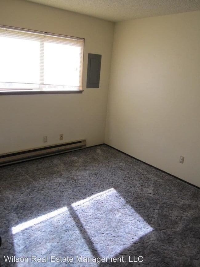 Building Photo - 1113 S 18th Ave