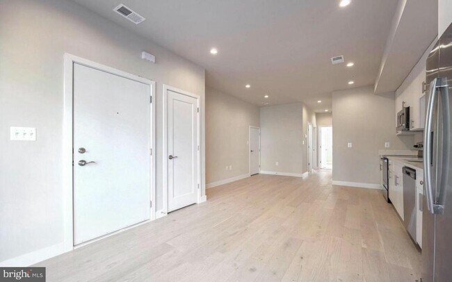 Foto del edificio - 2536 Elvans Rd SE