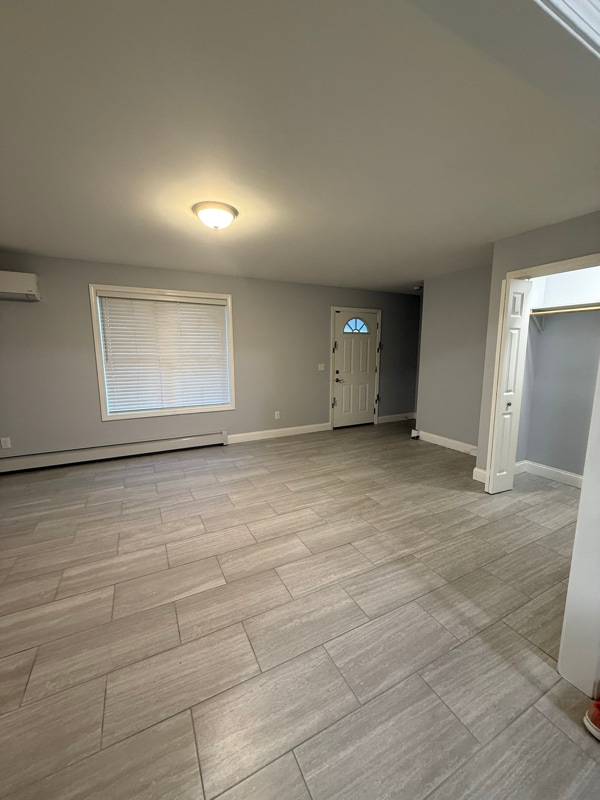 Building Photo - 8-10 Kensington Ave