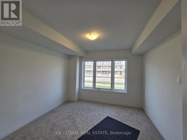 Building Photo - 161 Melody Ln