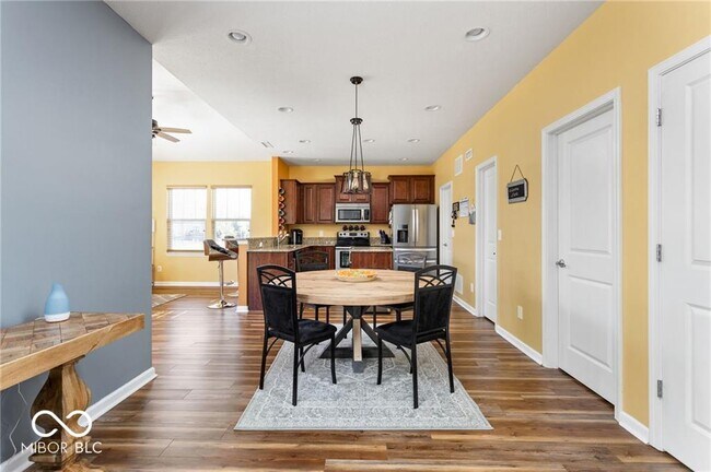 Foto del edificio - 5867 Solomon Harmon Way