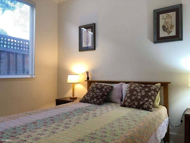Foto del edificio - 1791 Woodhaven Pl